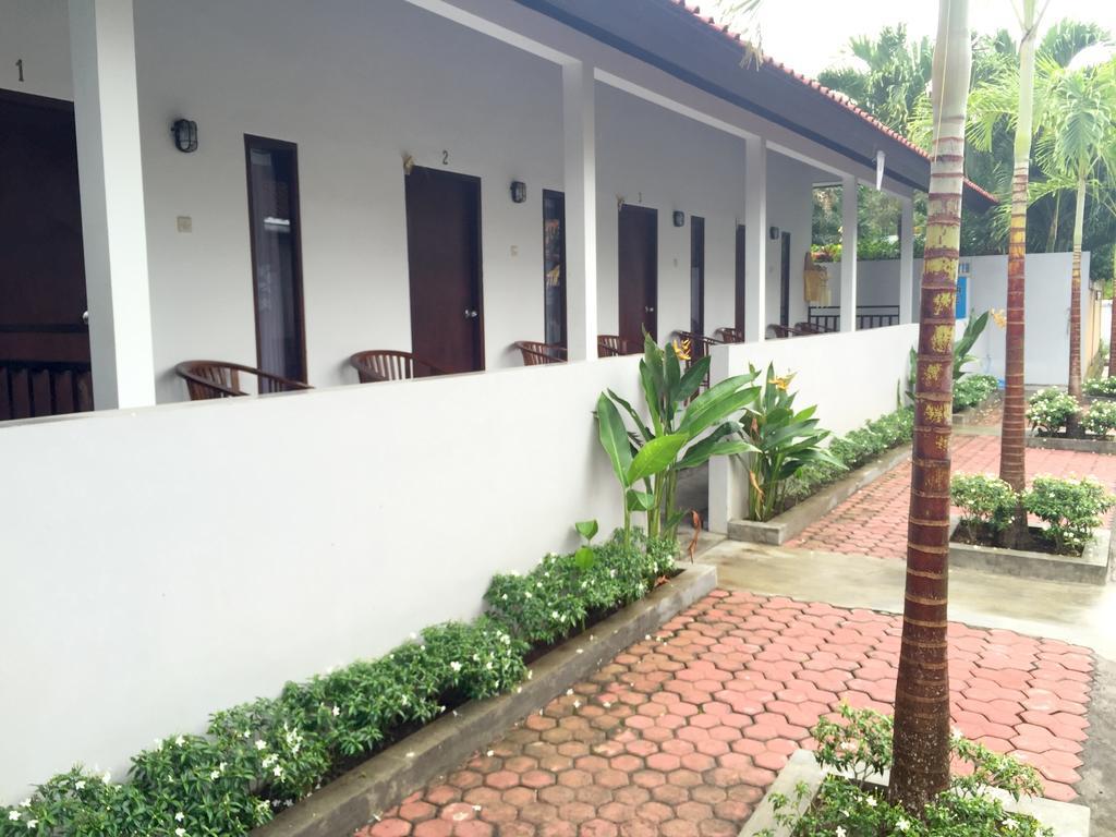 Taman Ratih Guest House Canggu Exterior foto